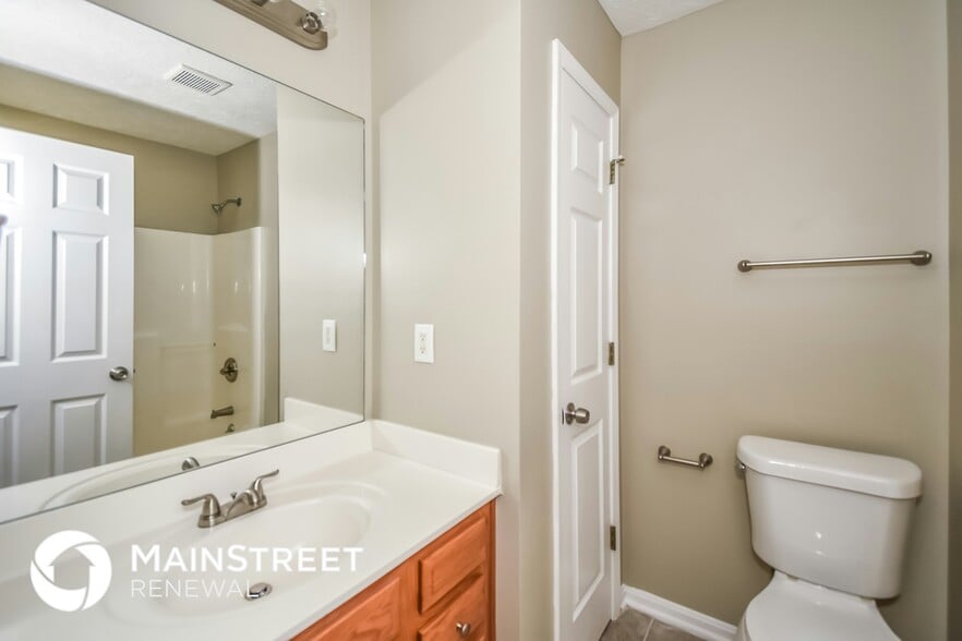 Building Photo - 385 Drake Dr