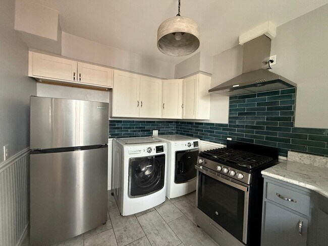Building Photo - 159 St Agnes Dr