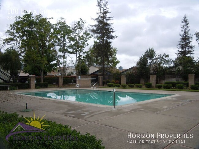 Building Photo - Condo in South Natomas, 2 Bed 2 Bath 840 sqft