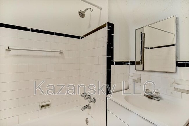 Building Photo - 4808 Disston St