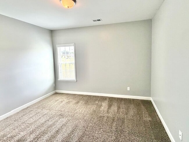 Building Photo - ShinaultCove4049