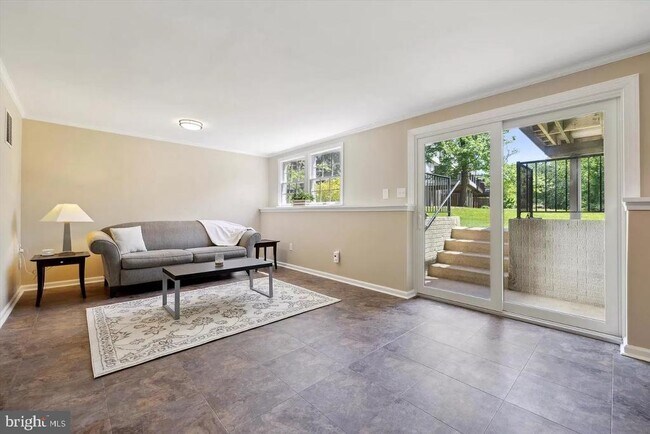 Building Photo - 701 Kilduff Ct