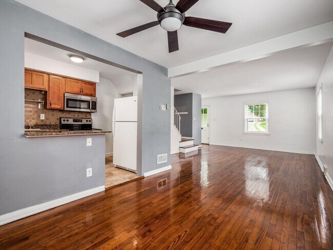 Building Photo - 111 E Selby Blvd