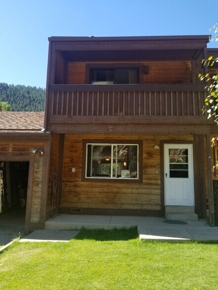 Building Photo - 3107 Riverside Dr