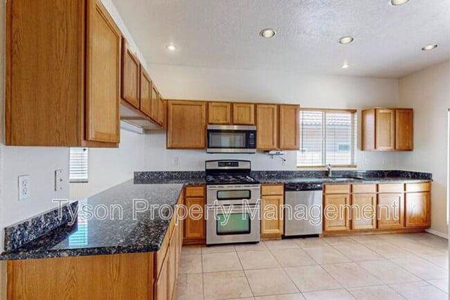 Building Photo - 10008 Rio Corto Ave SW