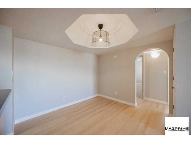 Building Photo - Exquisite Phoenix 2/2 Condo with Pool Views &amp; Resort Amenities!