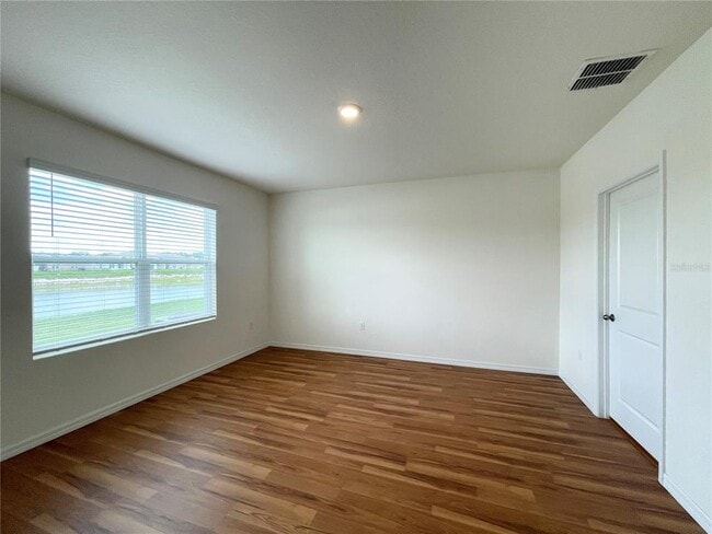 Building Photo - 35759 Sunflower Hl Dr