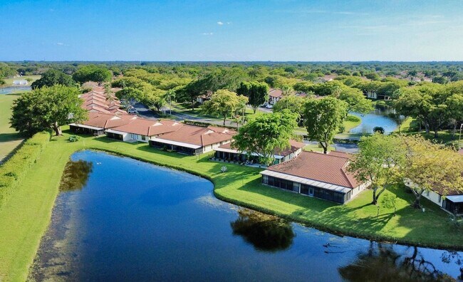Building Photo - 10615 Ocean Palm Way