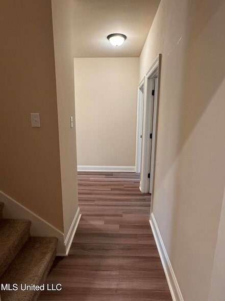 Building Photo - 9265 Natures Trl