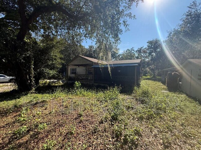 Building Photo - 18240 Lynbrook Rd