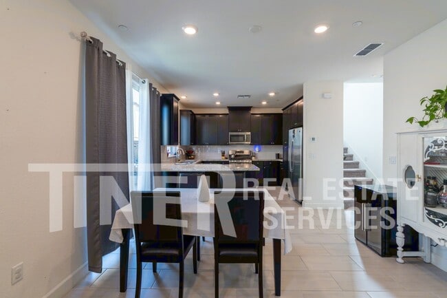 Building Photo - 3555 Nuestra Ave