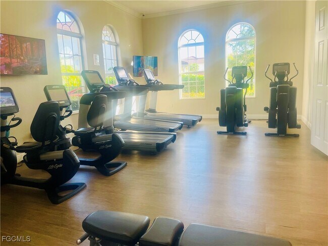 Building Photo - 7081 Venice Way