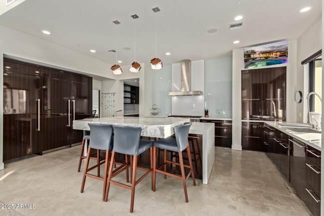 Building Photo - 6636 N 48th St