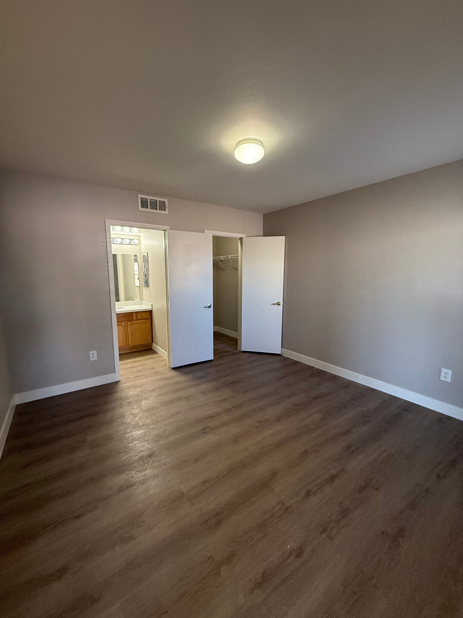 Building Photo - 45 Maleena Mesa St