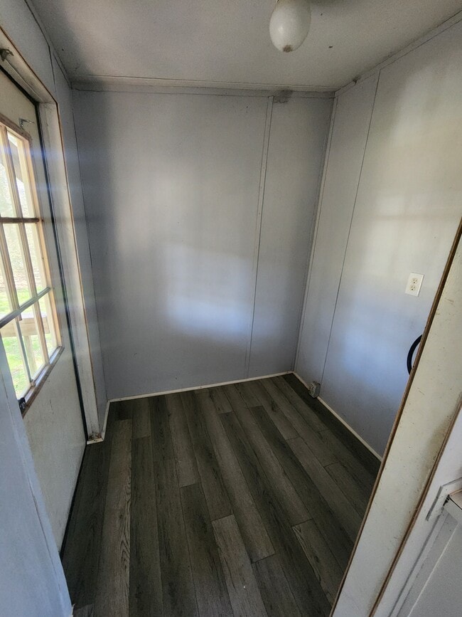 Building Photo - Conway Park