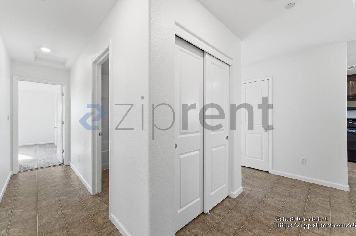 Building Photo - 756 Marcelina Ct