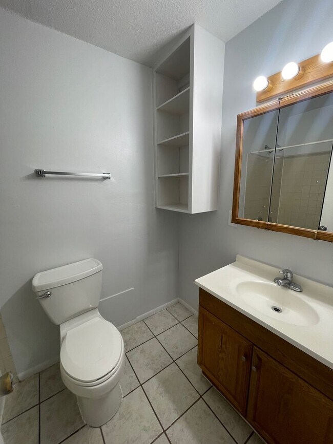 Building Photo - 2216 Flamingo Blvd