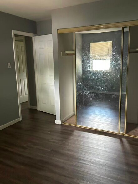 Building Photo - 7119 Wayles Dr