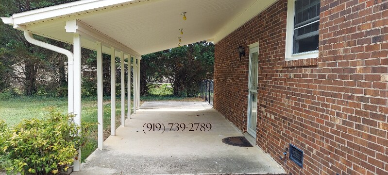 Building Photo - 3023 Huffines Dr