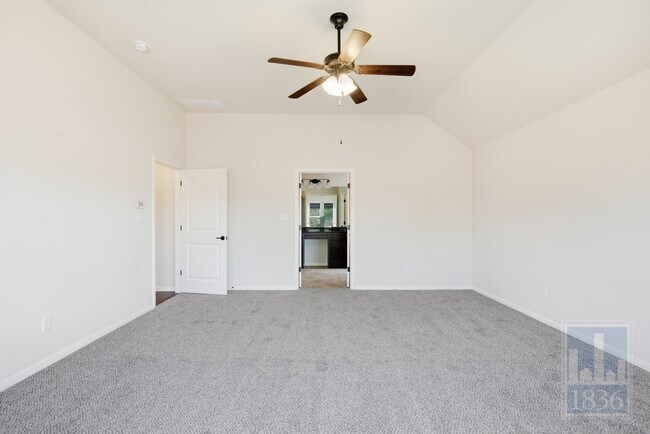 Building Photo - 8336 Paola St