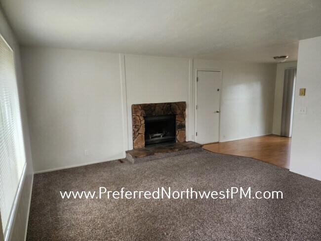 Building Photo - 5180 Trevon St