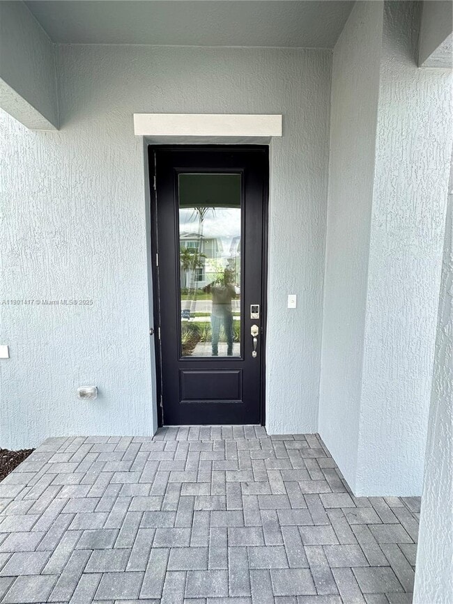 Building Photo - 7262 Lenora Ln