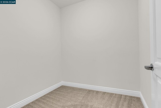 Building Photo - 1310 Creekside Dr