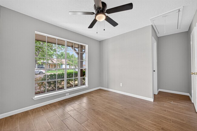 Building Photo - 9231 Baronsmede Dr