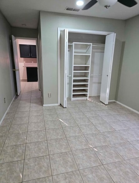 Building Photo - 404 N 29th Ave