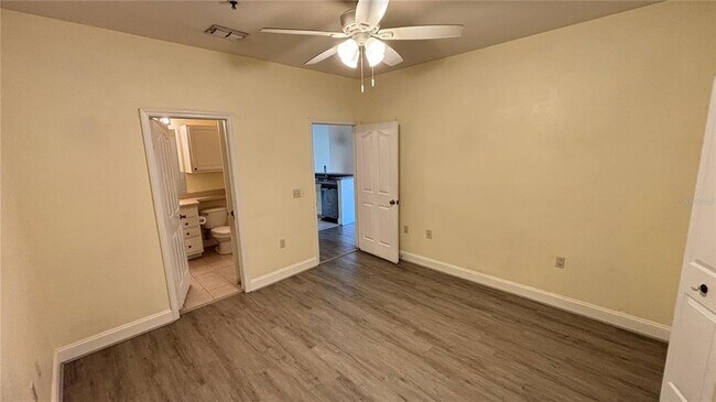 Building Photo - 1325 Lake Shadow Cir