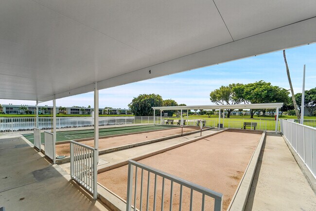 Building Photo - 407 Piedmont I