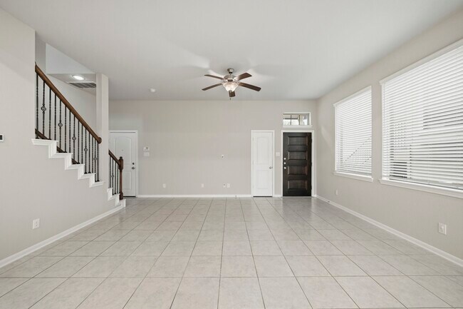Building Photo - 8734 Laurel Crest Dr