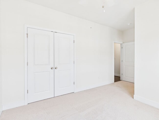 Building Photo - 5404 Coopers Walk Ln