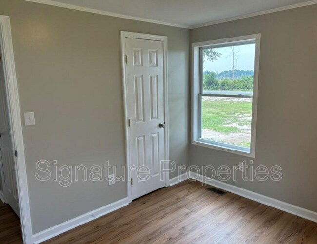 Building Photo - 7279 Howerton Rd