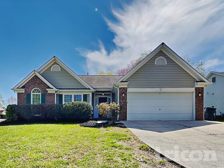 Primary Photo - 14426 Planters Knob Ln