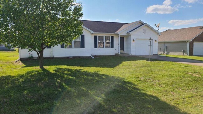 Building Photo - 1241 North Solar