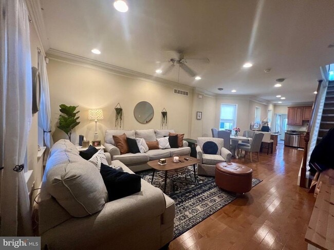 Building Photo - 1908 N Lincoln St