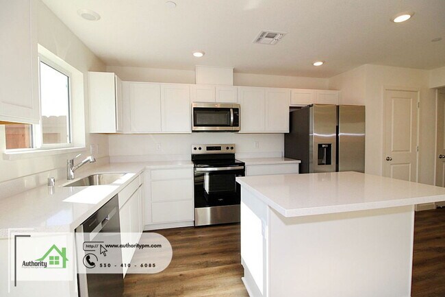 Building Photo - 845 Congaree Ln