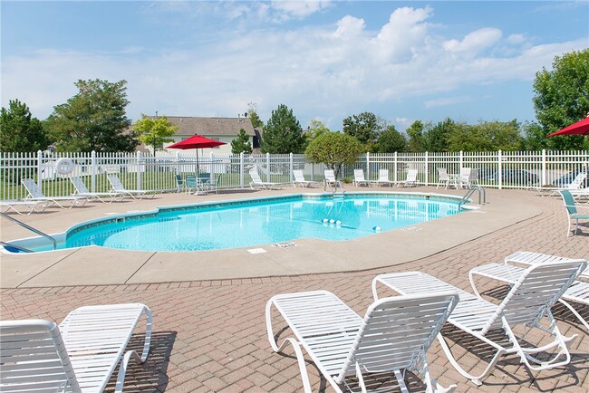 Building Photo - 778 Royal Sunset Dr