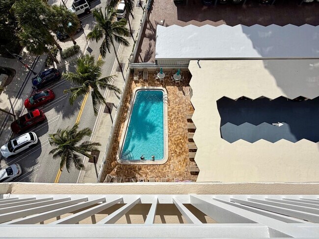 Building Photo - 133 N Pompano Beach Blvd