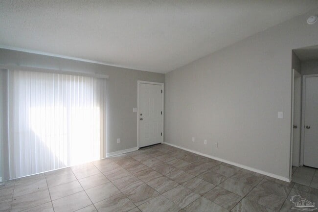 Building Photo - 6810 Tiki Ln