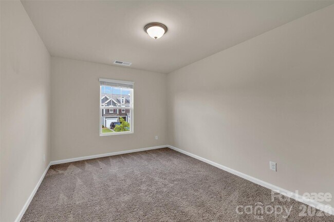 Building Photo - 2777 Yeager Dr NW