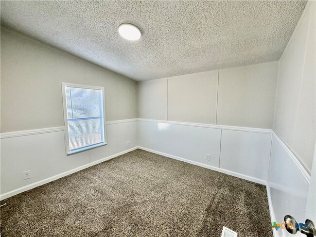 Building Photo - 1414 Mohican Trail
