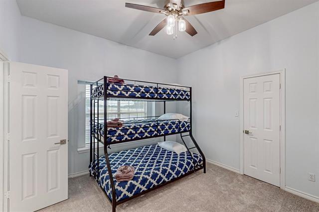 Building Photo - 4908 Glenwood Ln