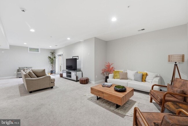 Building Photo - 17072 Silver Arrow Dr