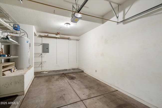 Building Photo - 2019 E Campbell Ave