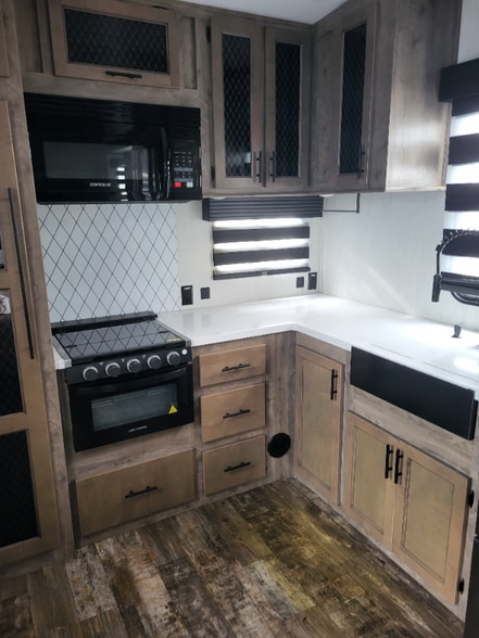 Building Photo - 12004 47th Dr NE