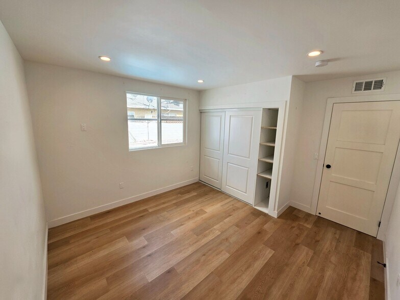 Building Photo - 14929 Titus St