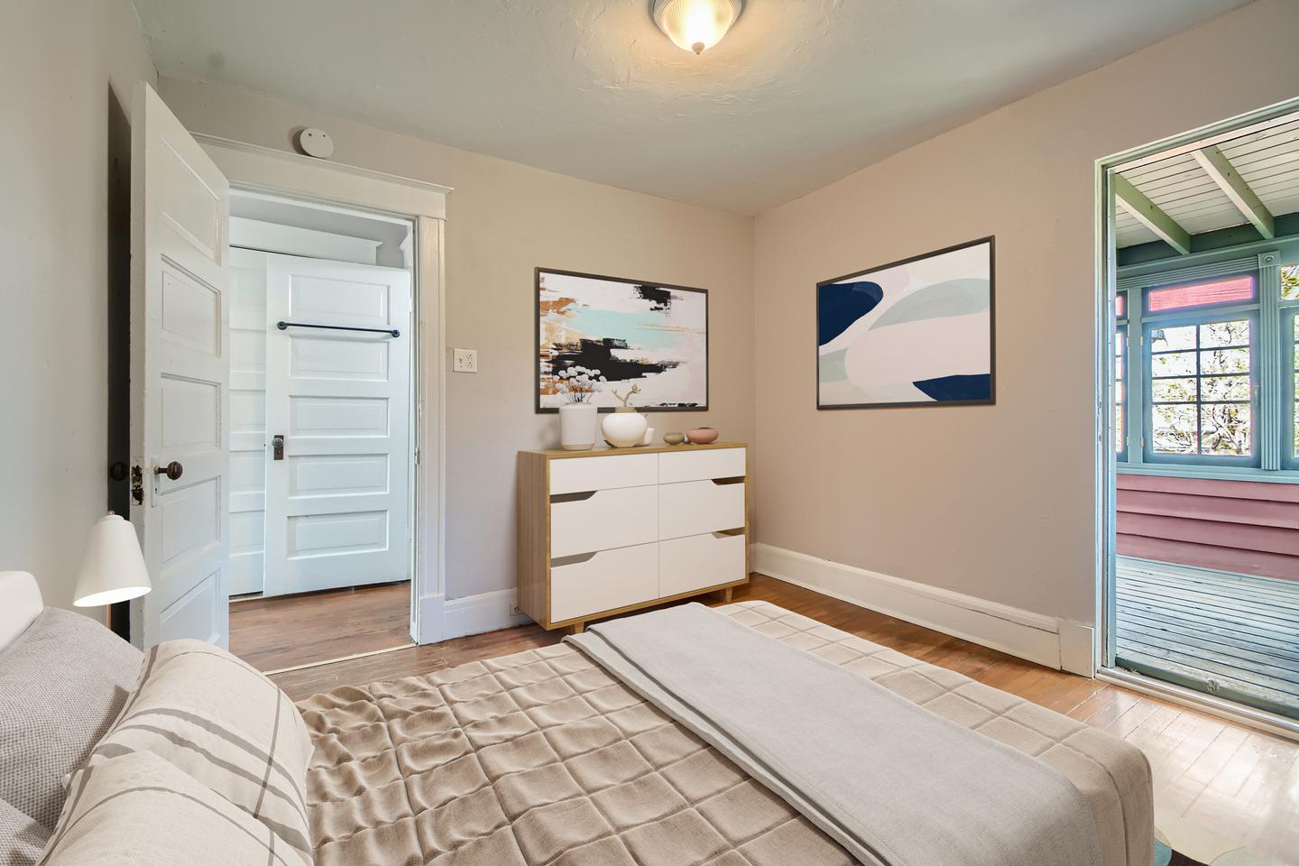 Building Photo - Charming Five Points home only blocks from downtown