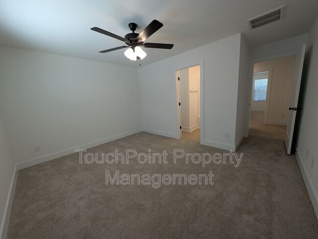 Building Photo - 1413 Arden Ave